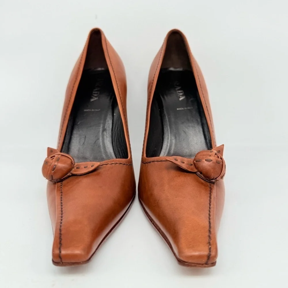 Prada Vintage Brown Leather 3D flower appilique square toe 100mm pumps EU37